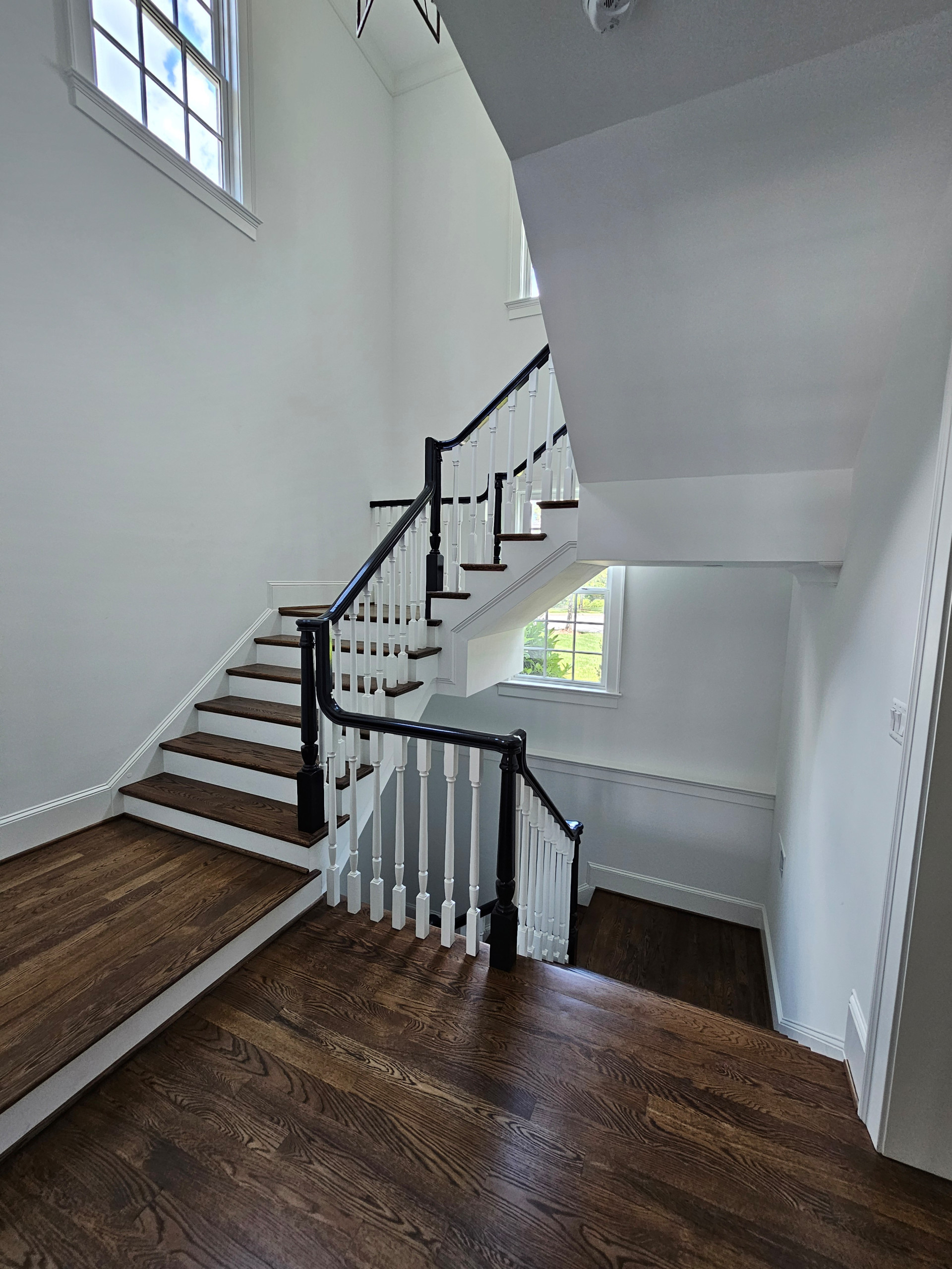 121_Elegant Floating Staircase, Chevy Chase, MD 20815