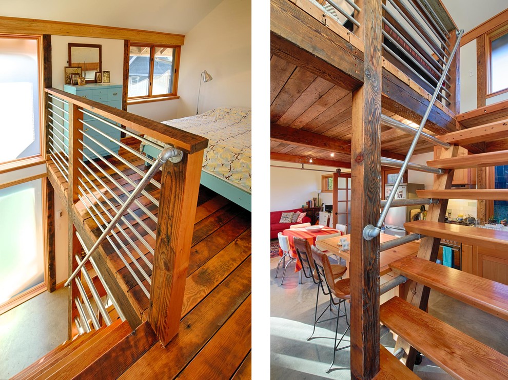 Mountain style home design photo in Seattle