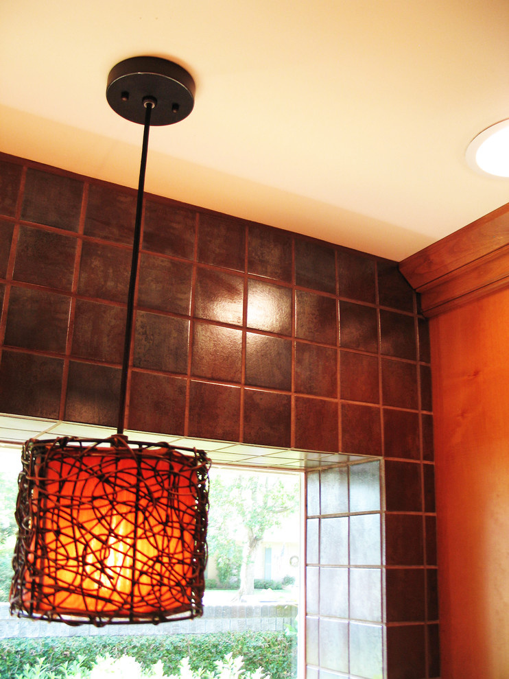 Large transitional u-shaped eat-in kitchen photo in New Orleans with a double-bowl sink, medium tone wood cabinets and no island
