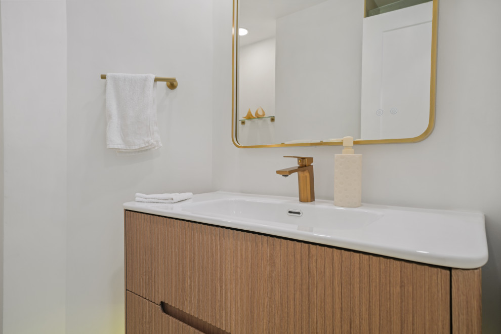 Surfside Penthouse Full Reno