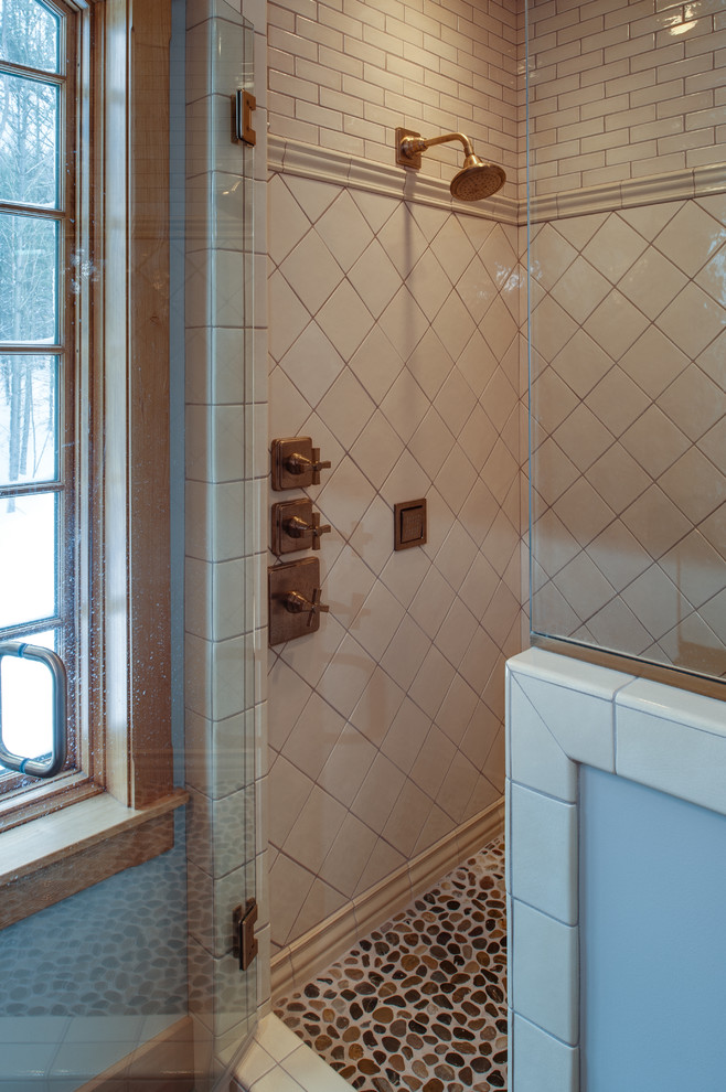 Bathroom - rustic bathroom idea