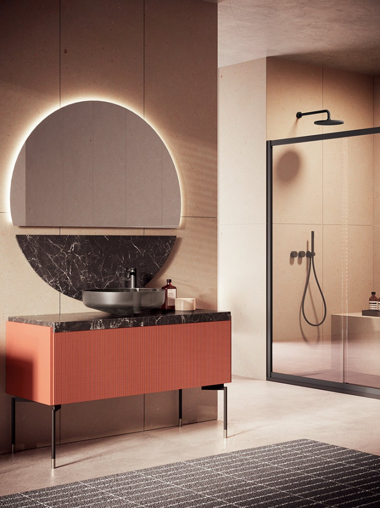 Modern inredning av ett stort svart svart en-suite badrum, med luckor med infälld panel, bruna skåp, beige kakel, bänkskiva i terrazo, en dusch i en alkov, en toalettstol med hel cisternkåpa, cementkakel, ett fristående handfat och dusch med skjutdörr