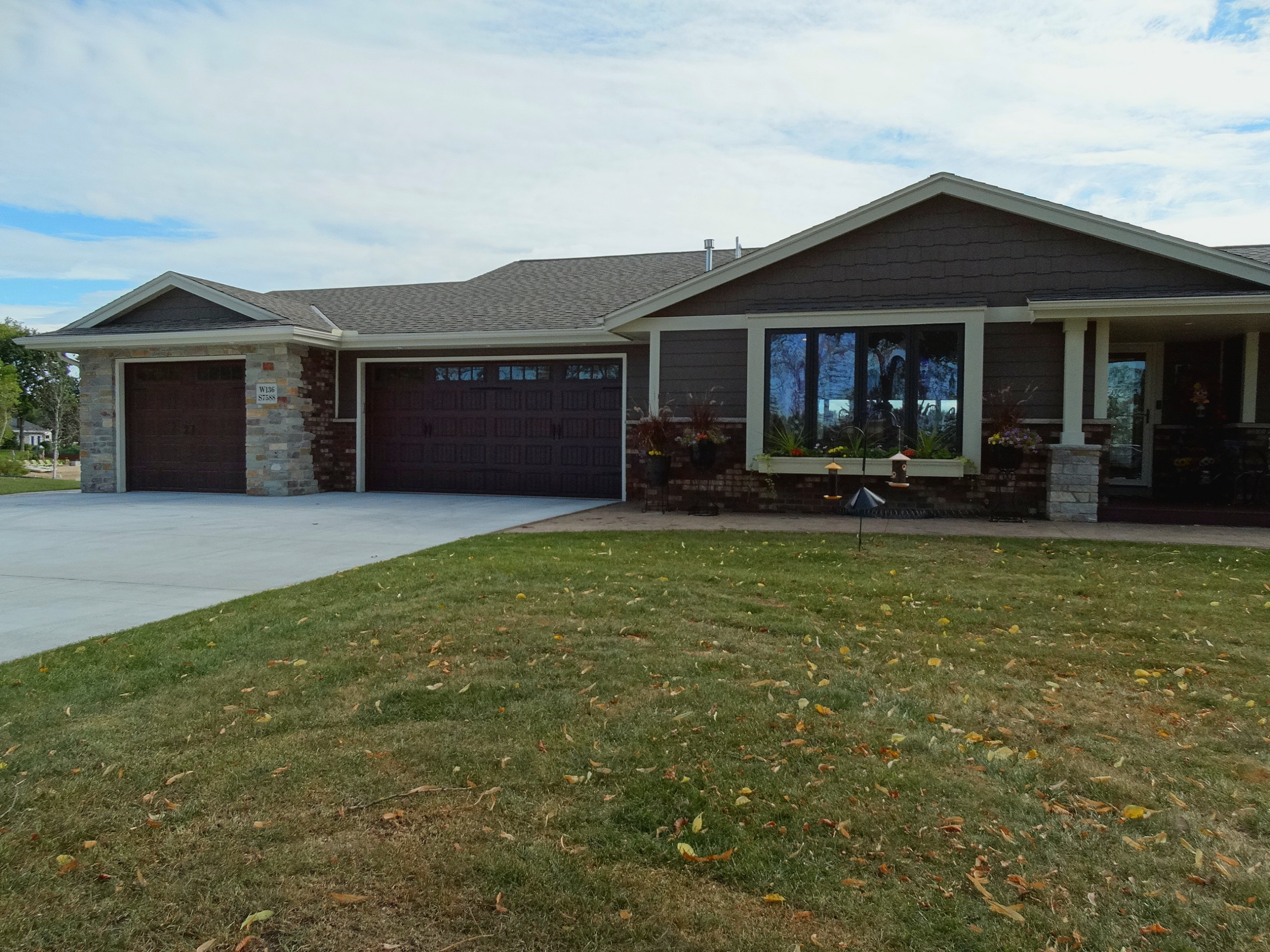Muskego Residence - Exterior and Sun Room Addition