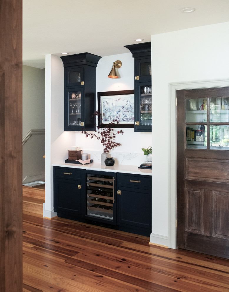 Example of a transitional home design design in Philadelphia
