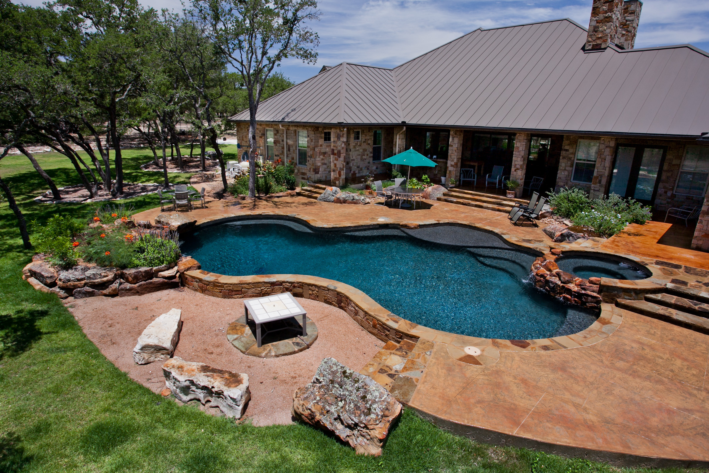 Wimberly Natural/Freeform Pool and Spa