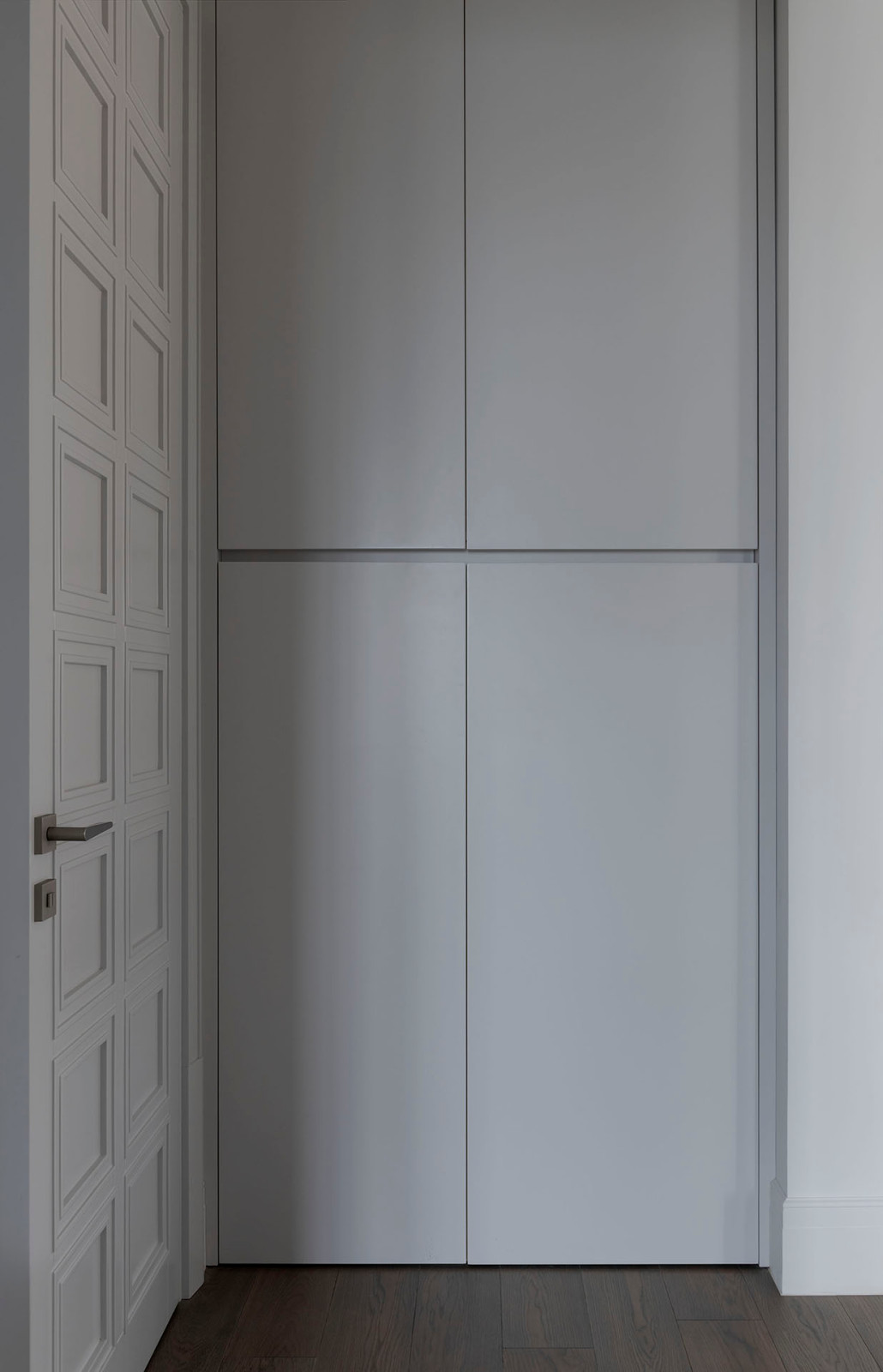 Хозяйственный шкаф