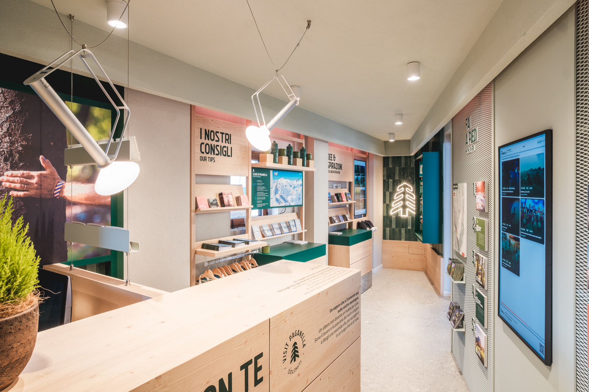 Nuovi uffici Turismo - Azienda per il Turismo Dolomiti Paganella SB