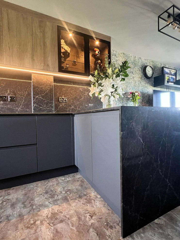 The Hinckley Kitchen - Volpi True Handleless - RRP £30,500 - Luxe Price £25,000