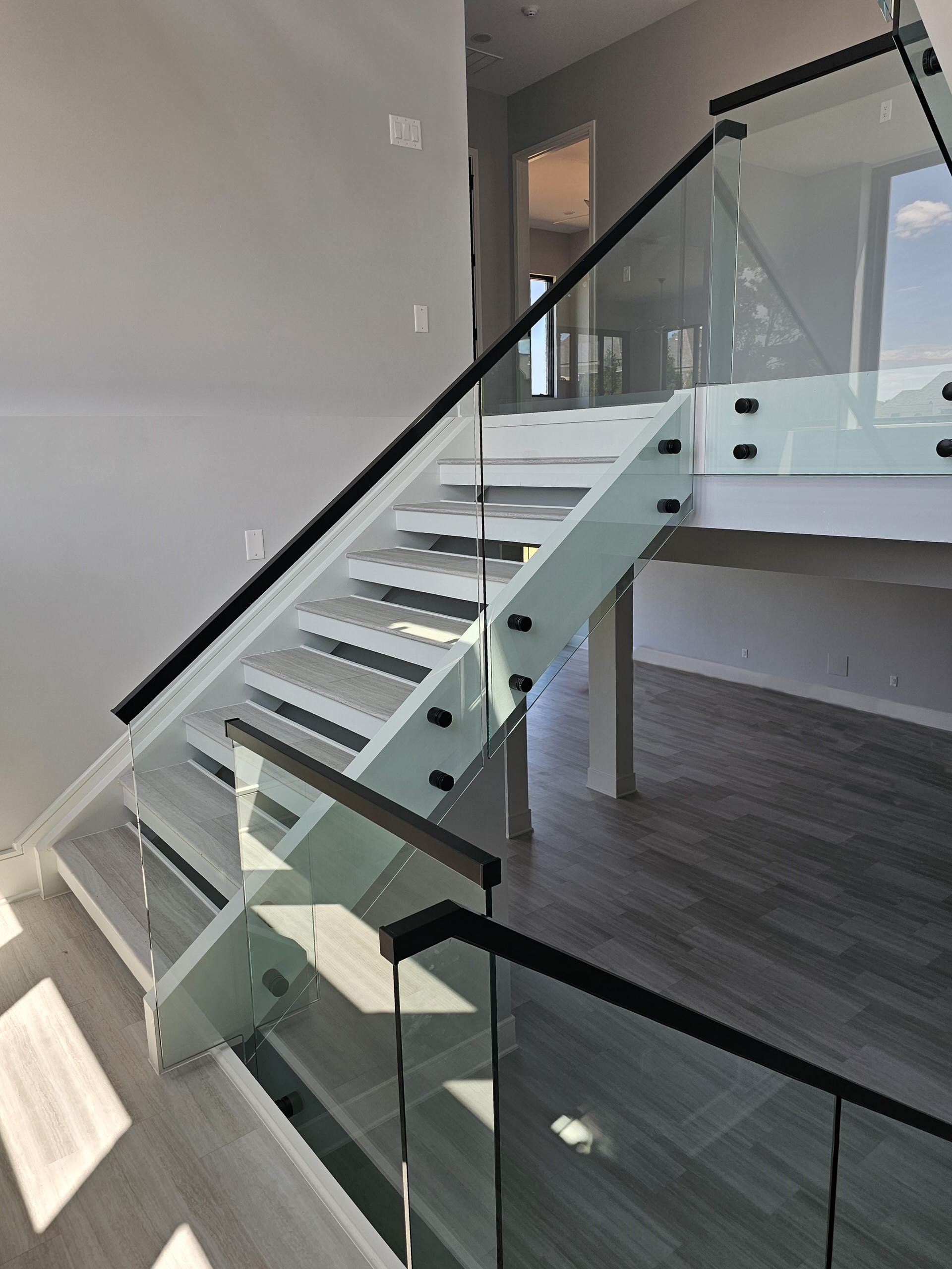 125_Modern Open Rise Stair with Glass Balustrade, Aldie, VA 20105