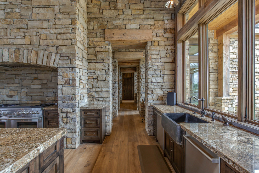 Inspiration for a rustic kitchen remodel in Houston