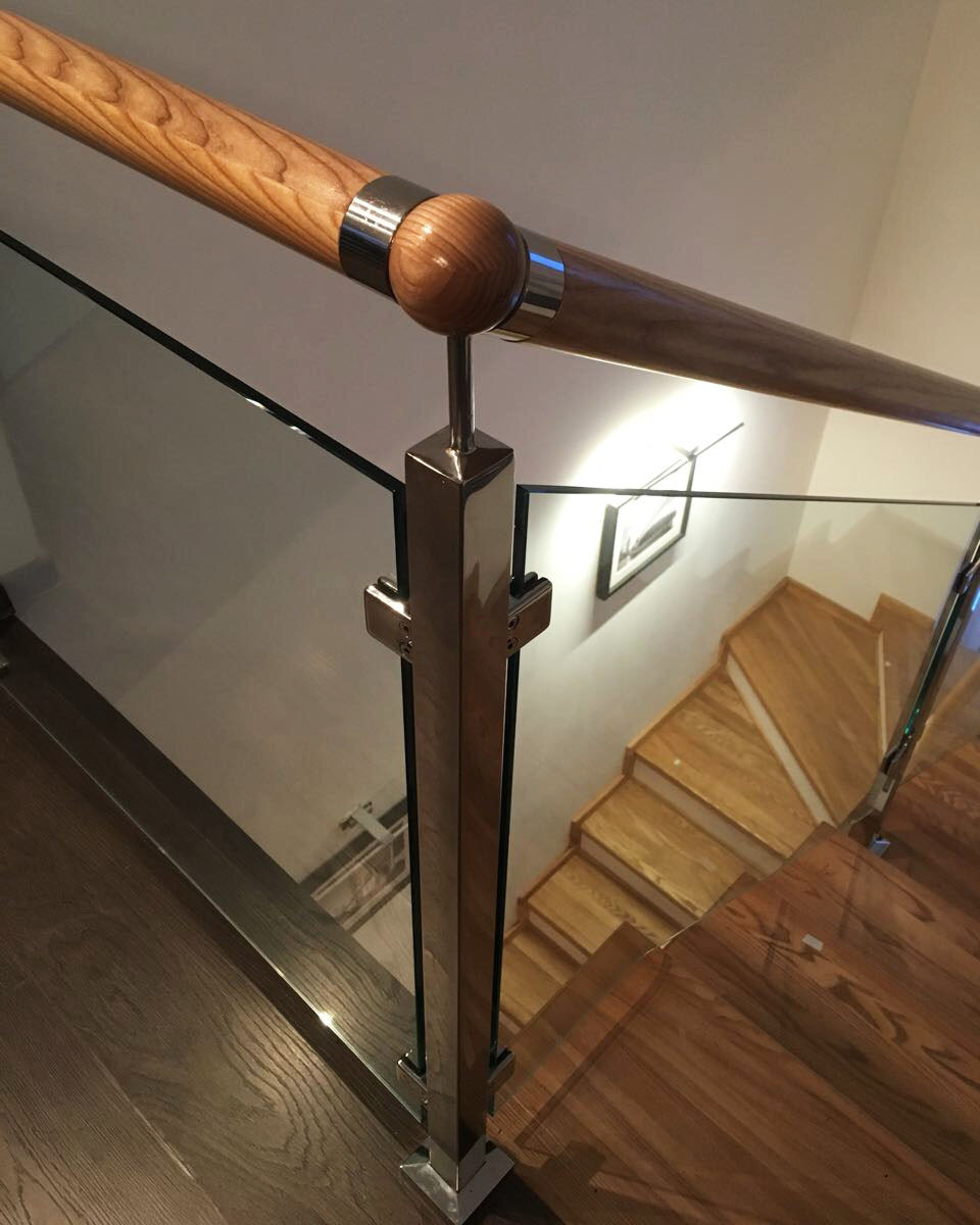 Нержавеющие лестничные перила со стеклом