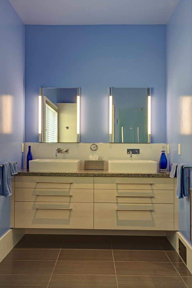 Mid-sized contemporary kids bathroom in San Francisco with flat-panel cabinets and light wood cabinets.
