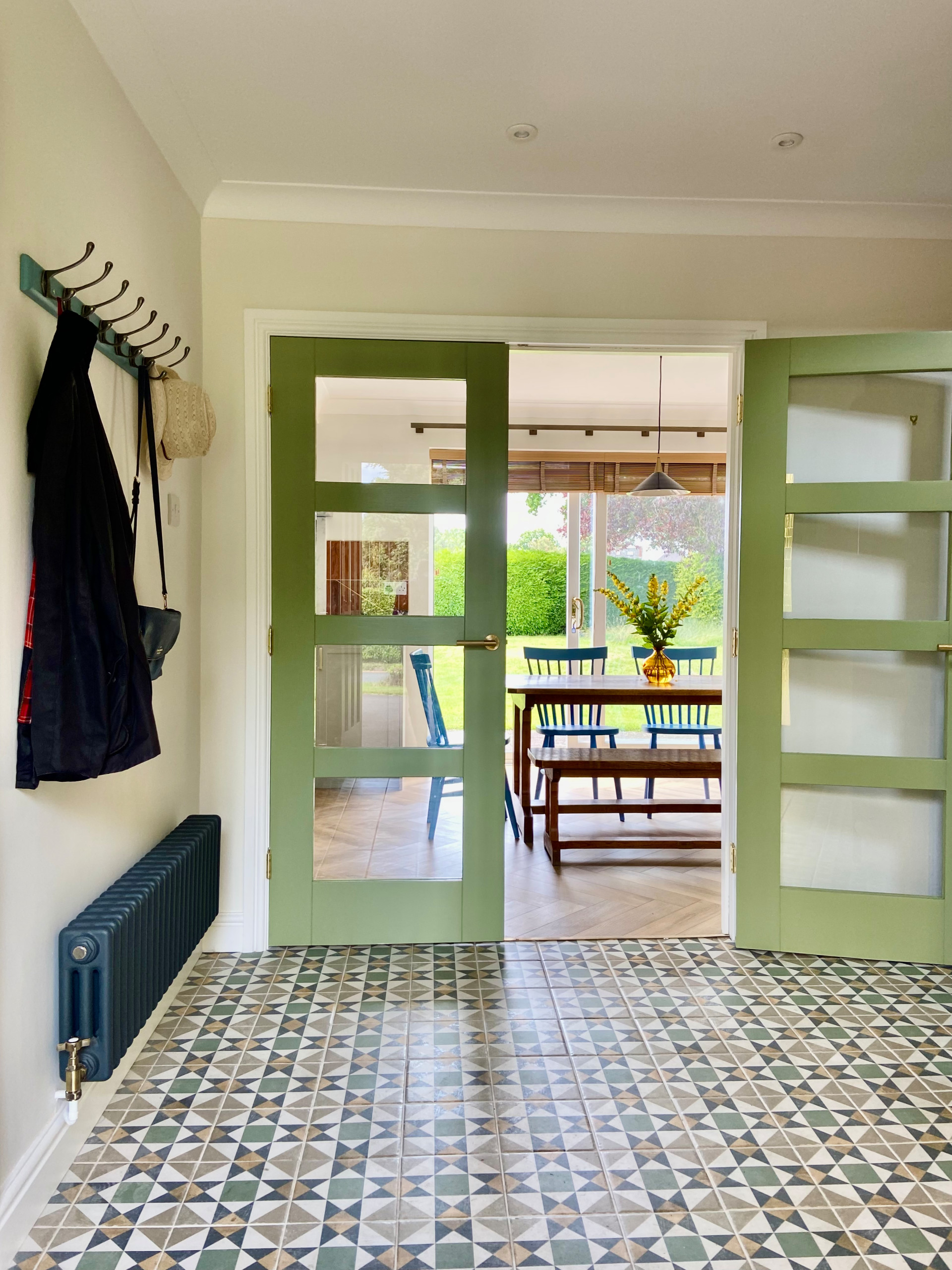 Family kitchen and hall remodelling