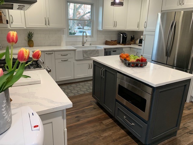 Inspiration for a transitional kitchen remodel in New York