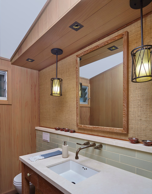 Makiki Modern Makeover tropisk-lille-badevaerelse