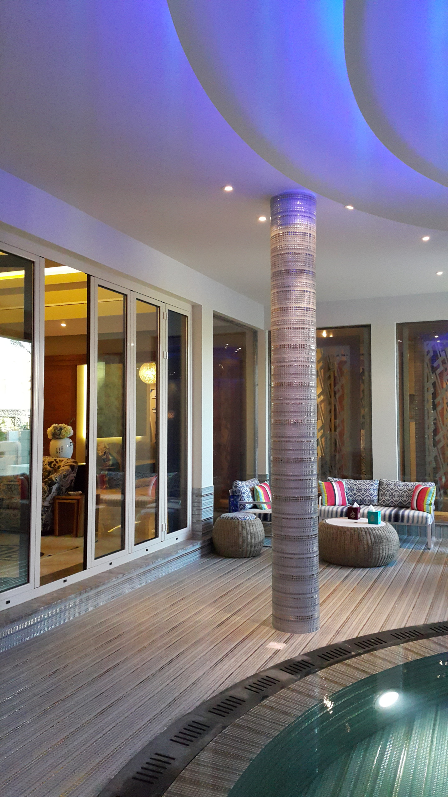 Indoor-Pool
