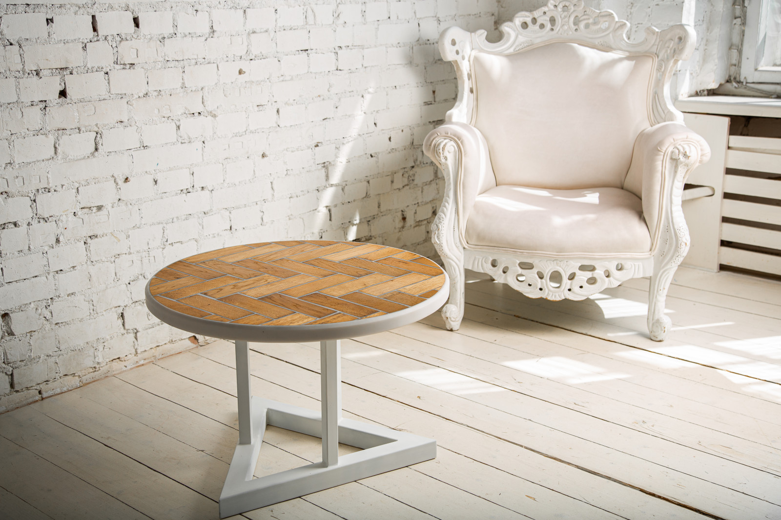 ИНТЕРЬРНЫЕ СТОЛЫ