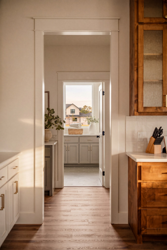 Mathis Collection I Bryan Texas