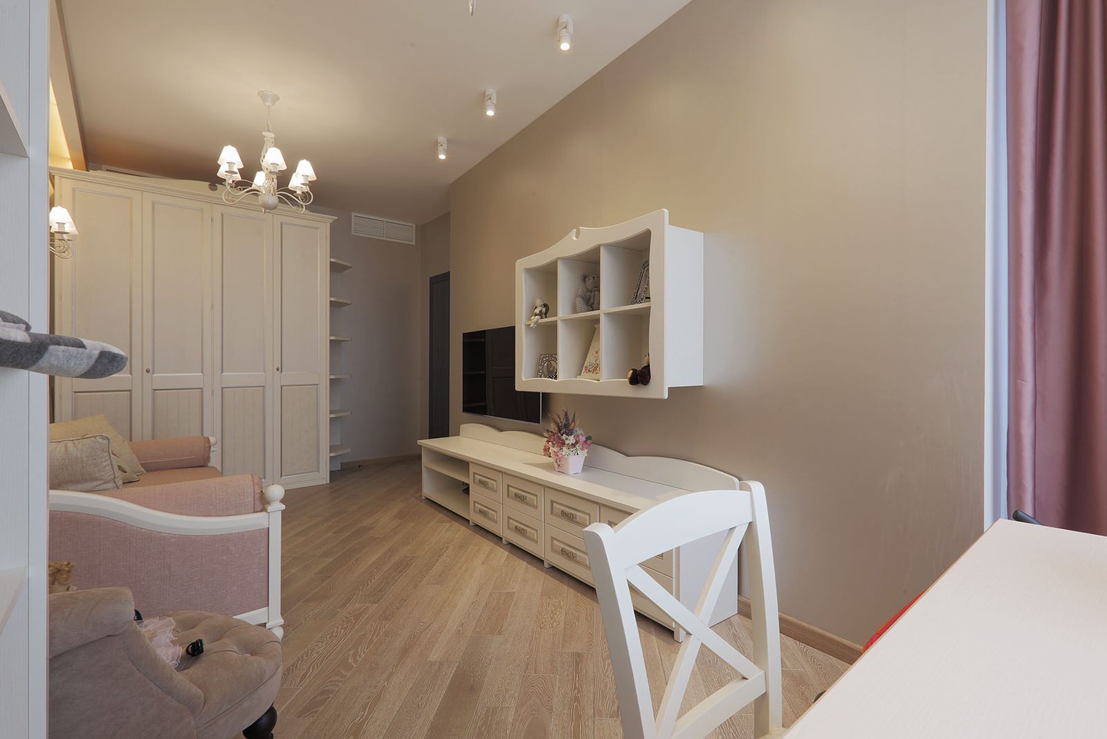 Светлое будущее в поселке Барвиха Хиллс