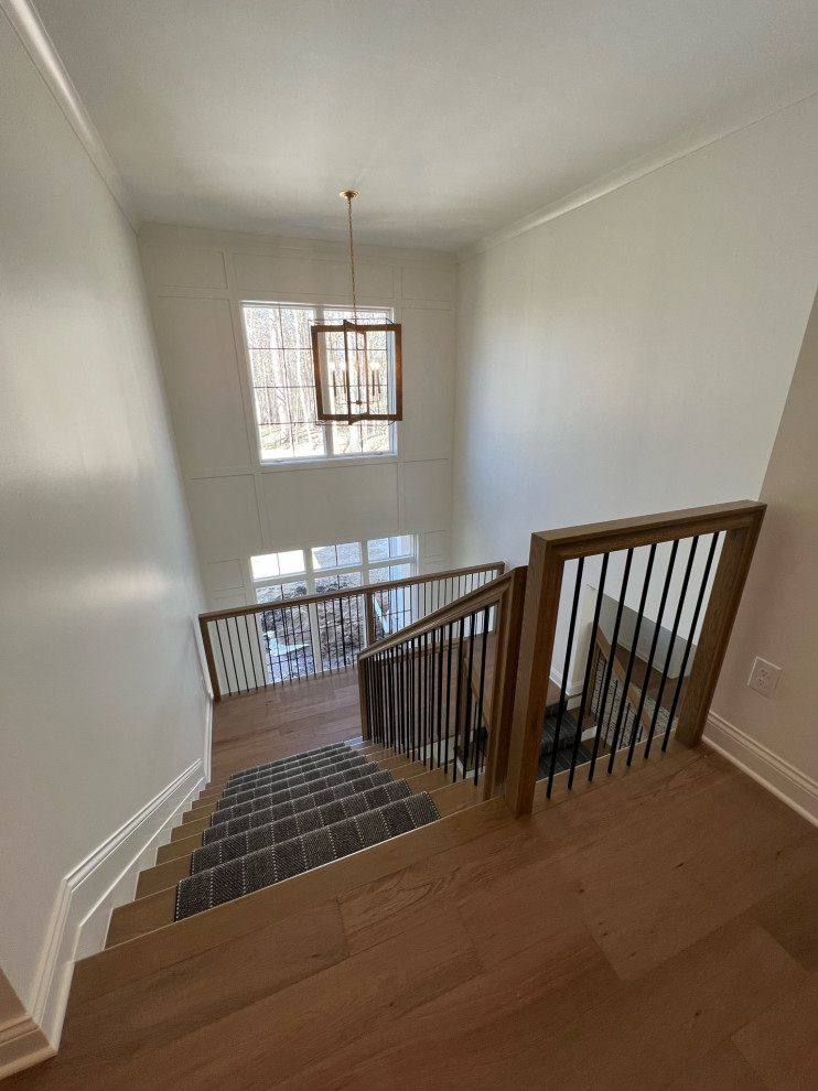 Transitional home design photo in Columbus