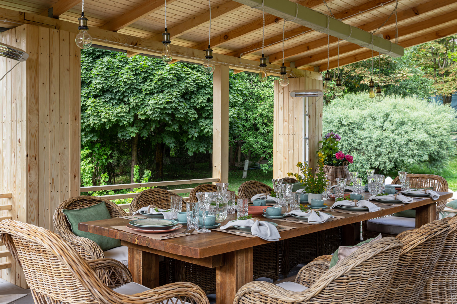 Беседка с летней кухней для Анастасии Вертинской и Степана Михалкова. "На дачу"