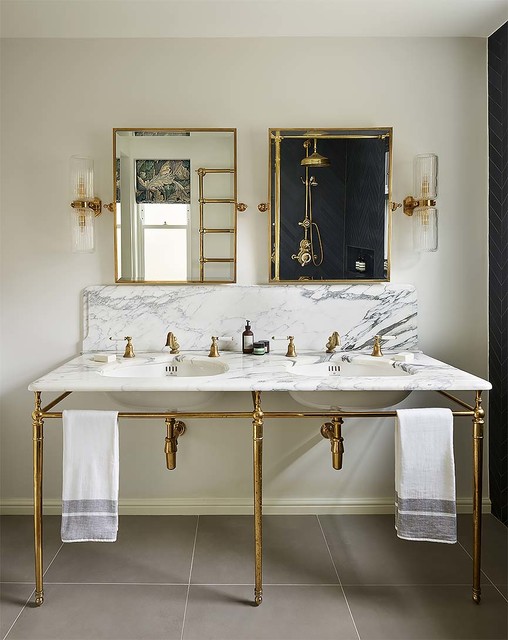 Case Study | Be Bold With Brass classique-salle-de-bain