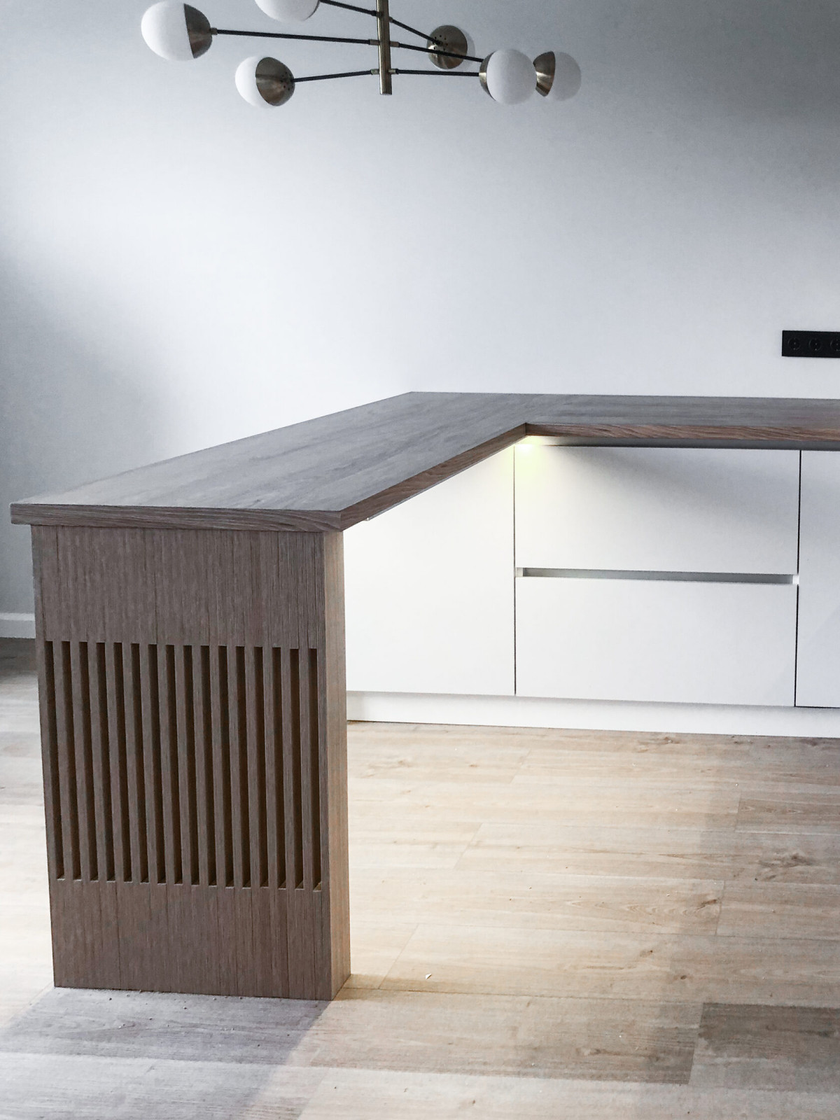 КУХНЯ "МИНДАЛЬ КРАЙОЛА"