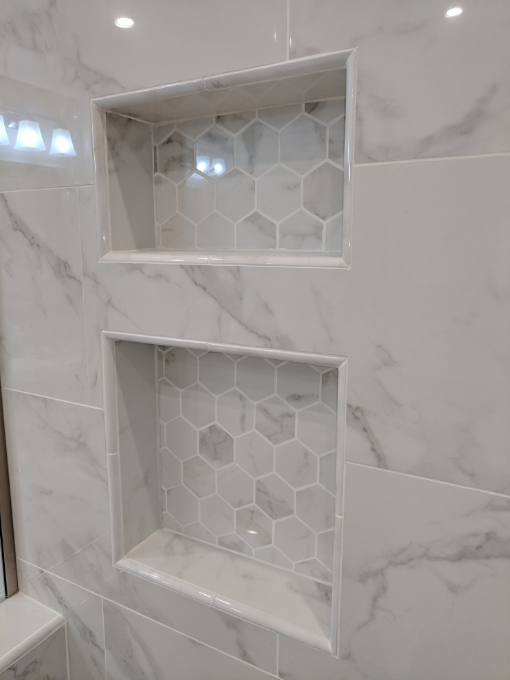 Bathroom - bathroom idea in Phoenix
