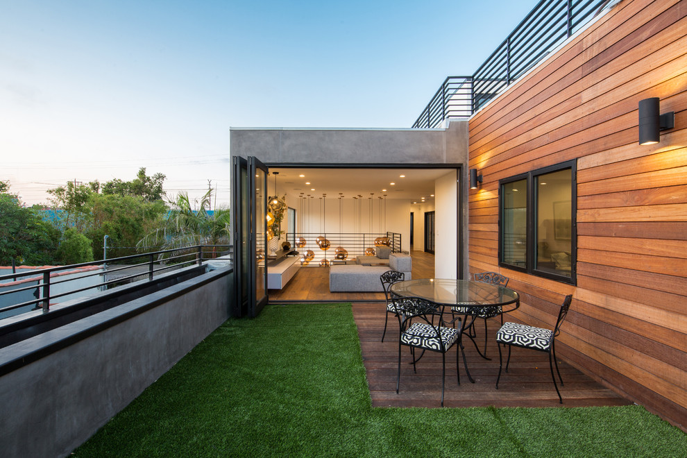 Small contemporary rooftop deck in Los Angeles with no cover.