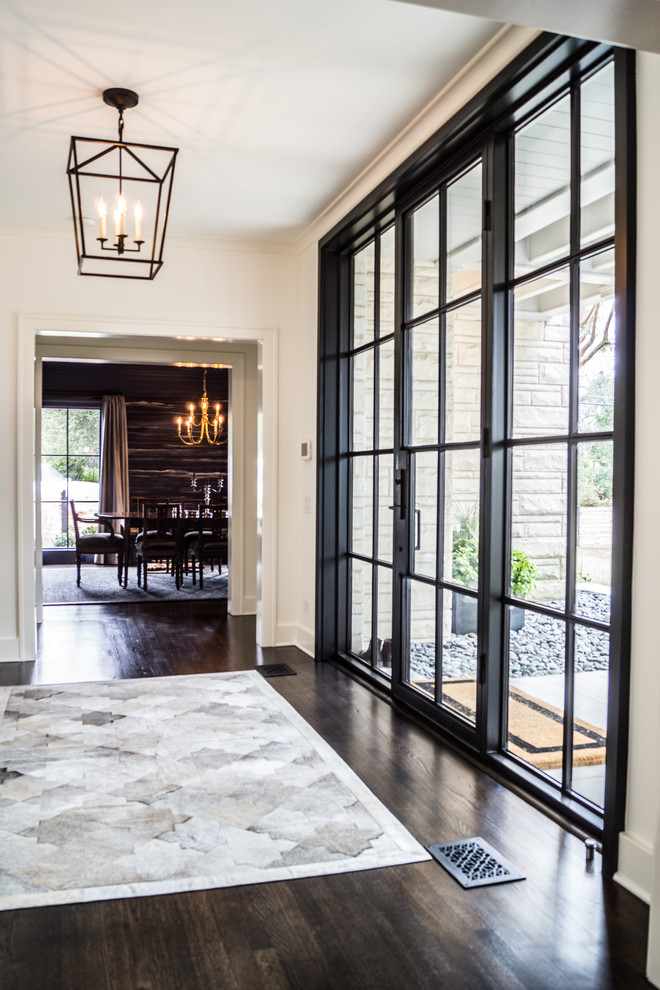 Transitional entryway photo in Austin
