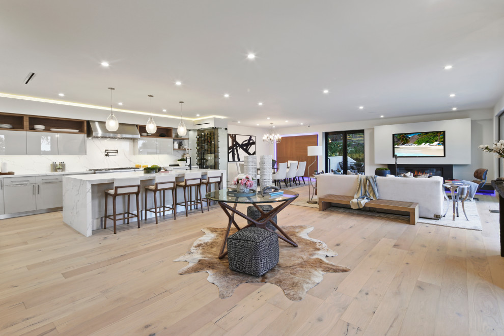 Brentwood - Modern - Los Angeles - by SB Interior Design