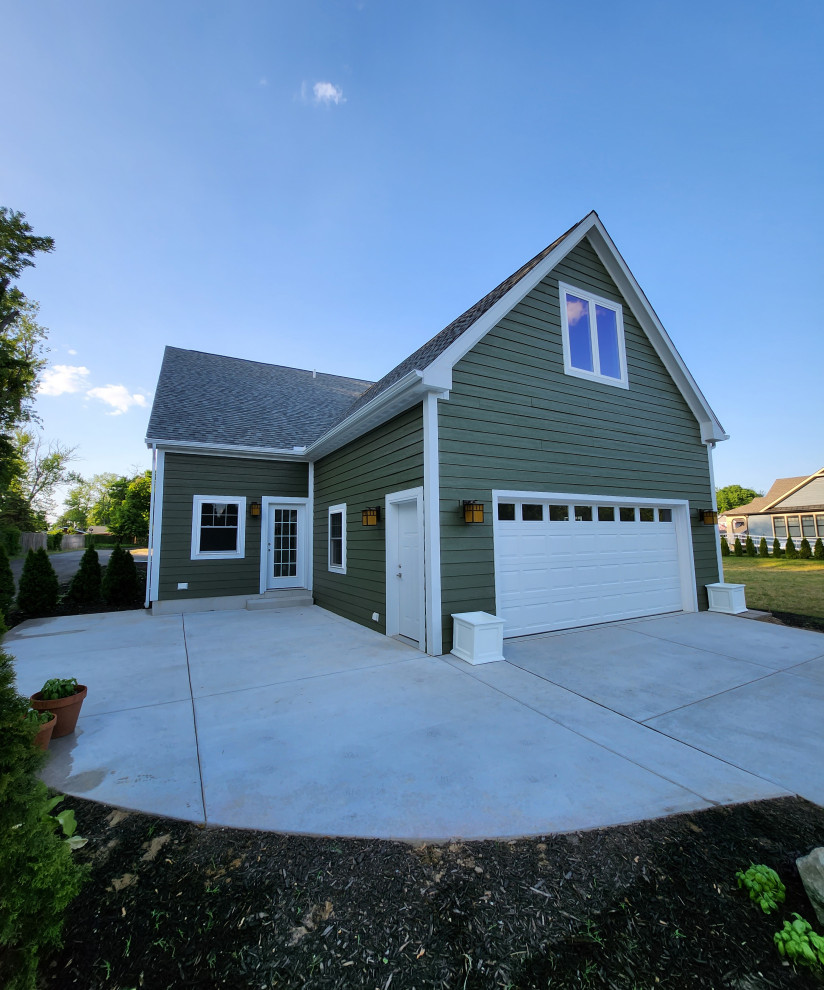 Exterior Garage