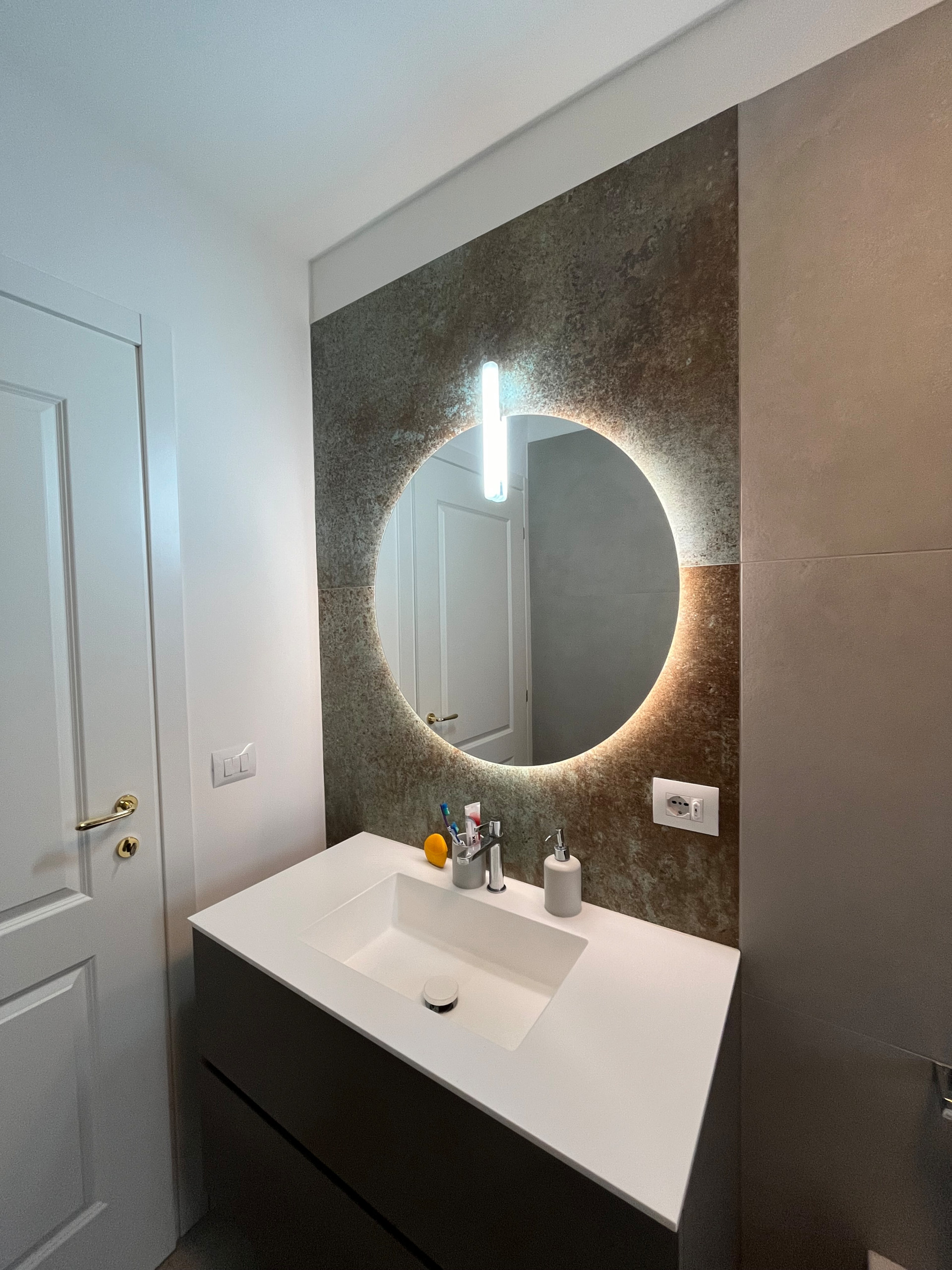 VIA SANZIO | Bagno