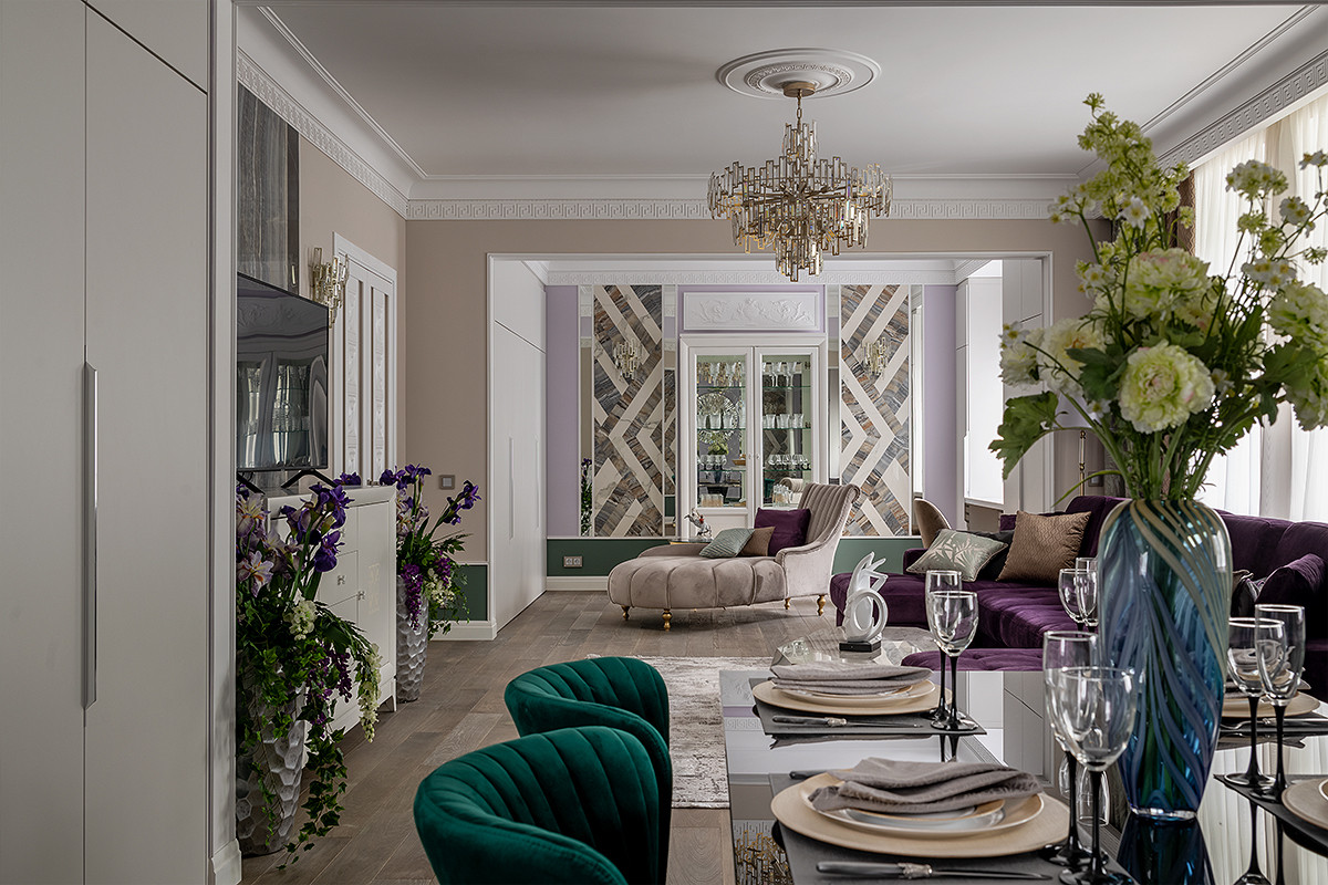 Зеркалоьное панно в гостиную