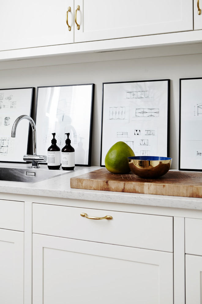 Inspiration for a transitional kitchen in Aarhus.