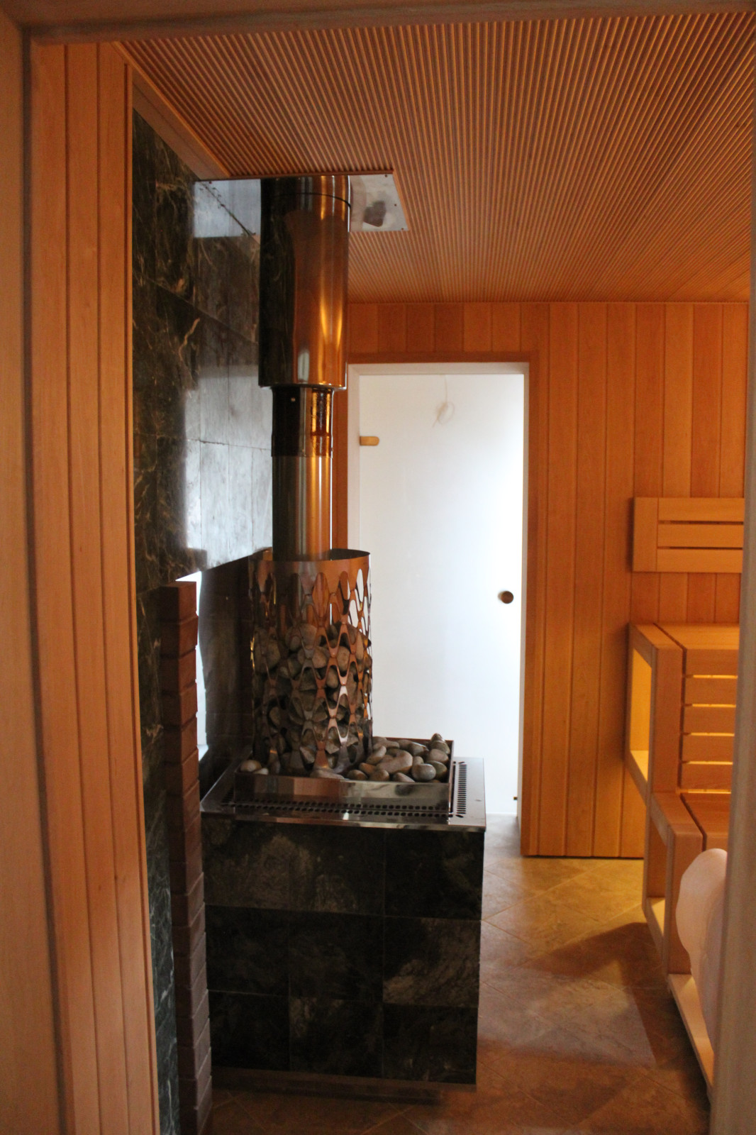 Парная стены ольха, пологи липа