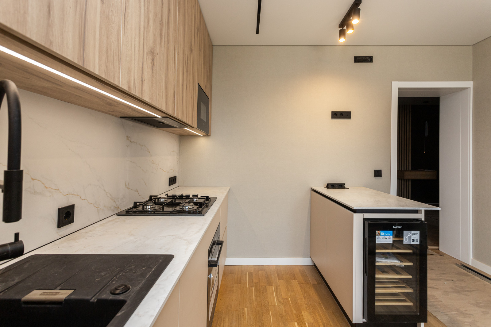 Современная кухня на ул. Озерной