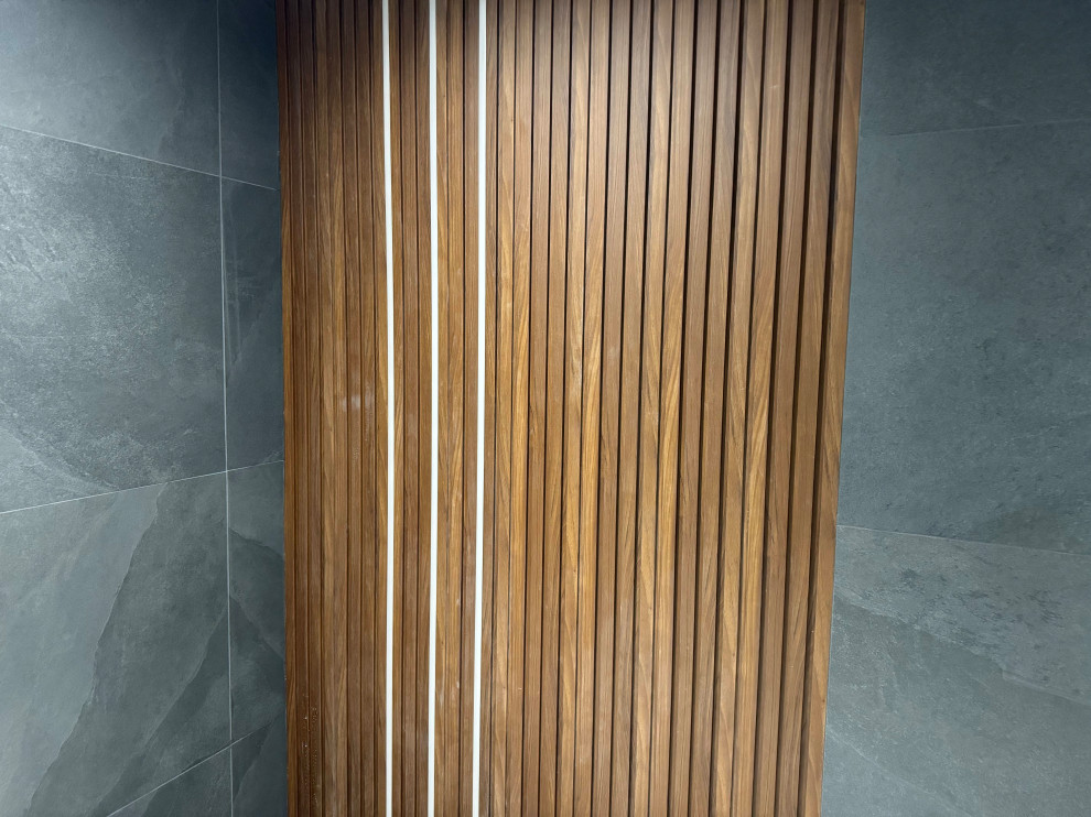 Contemporary Master-bathroom