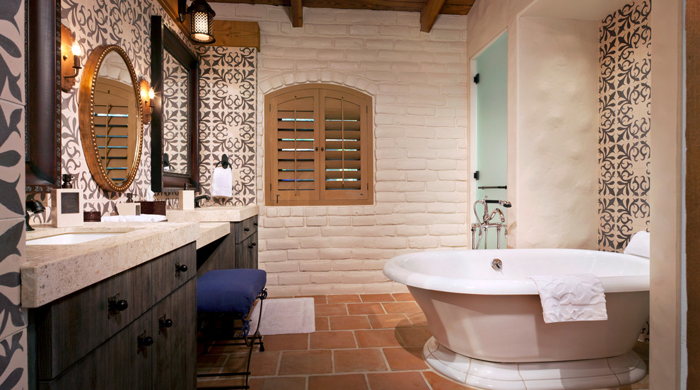 Inspiration for a country bathroom in San Diego.