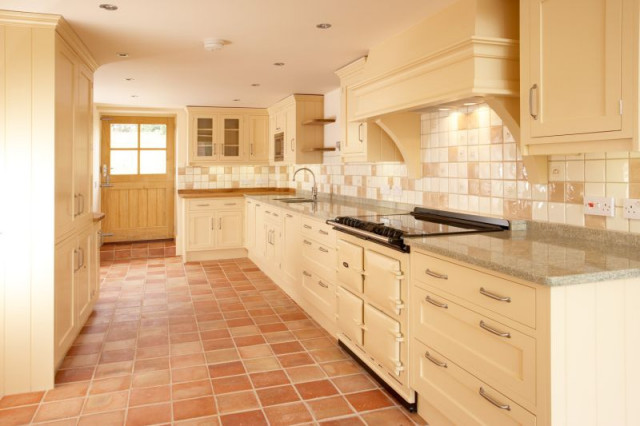 Pound Cottage country-kitchen