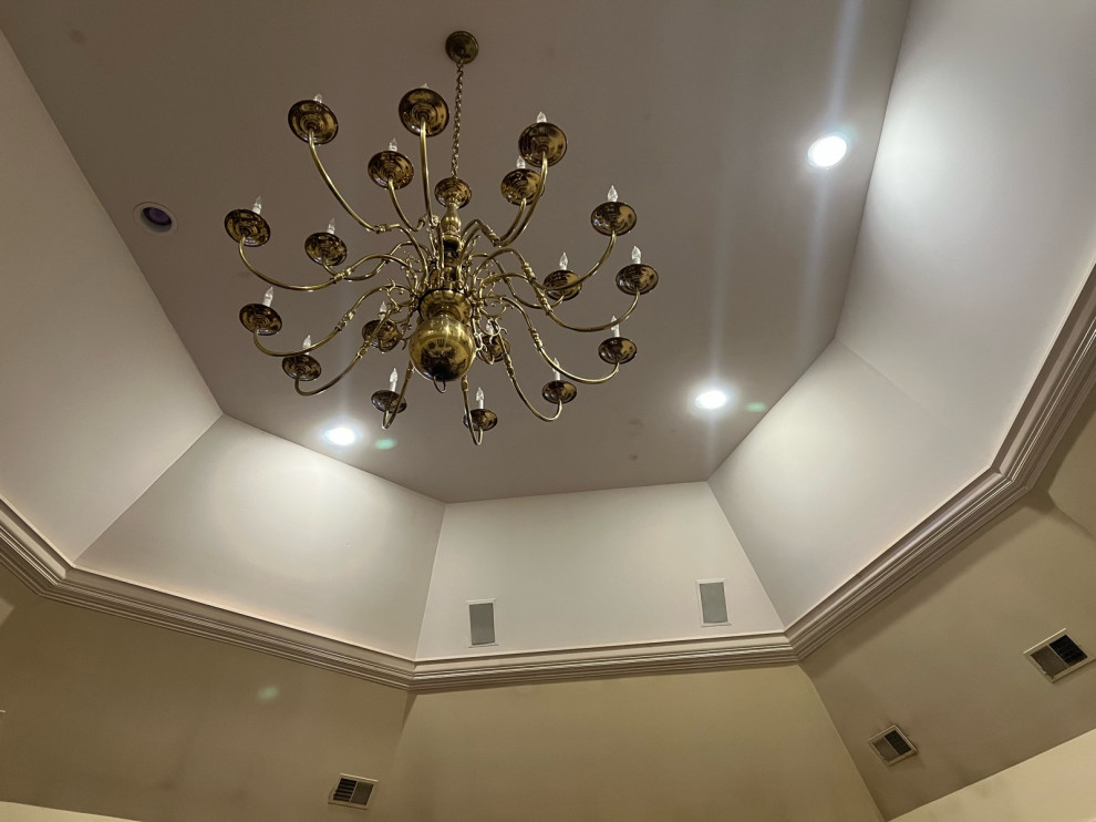 How should this tray ceiling be painted?