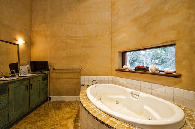 Aldgate // Rustic Custom Built Home rustik-badrum