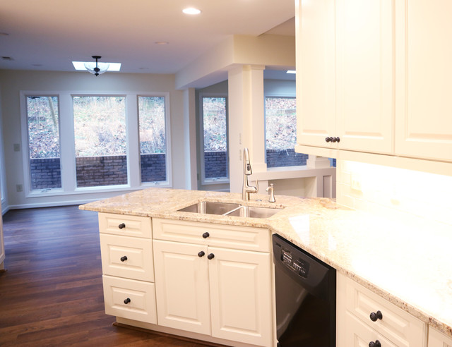 C Renovation traditional-kitchen
