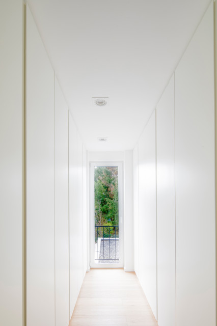 Haus BB contemporaneo-armadio