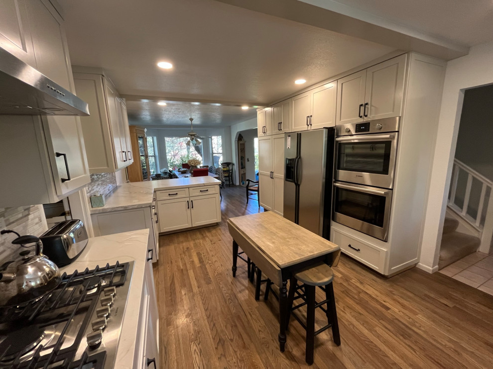 White Kitchen