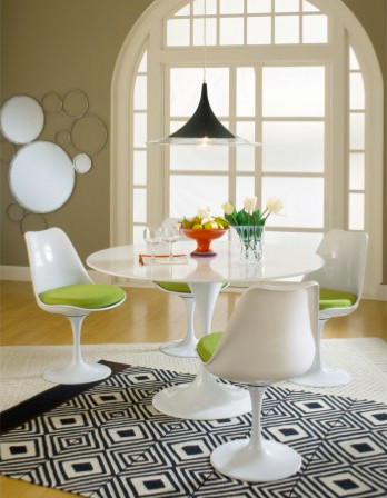Saarinen Style Tulip Side Chair in Green