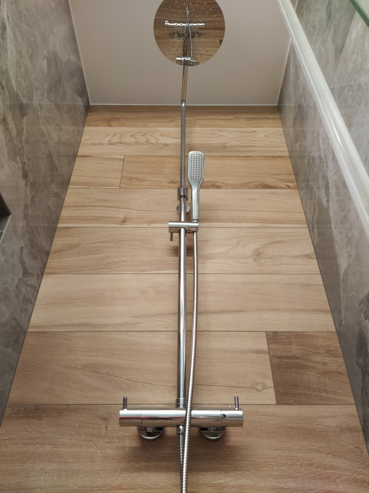 Душевая на Широкой речке