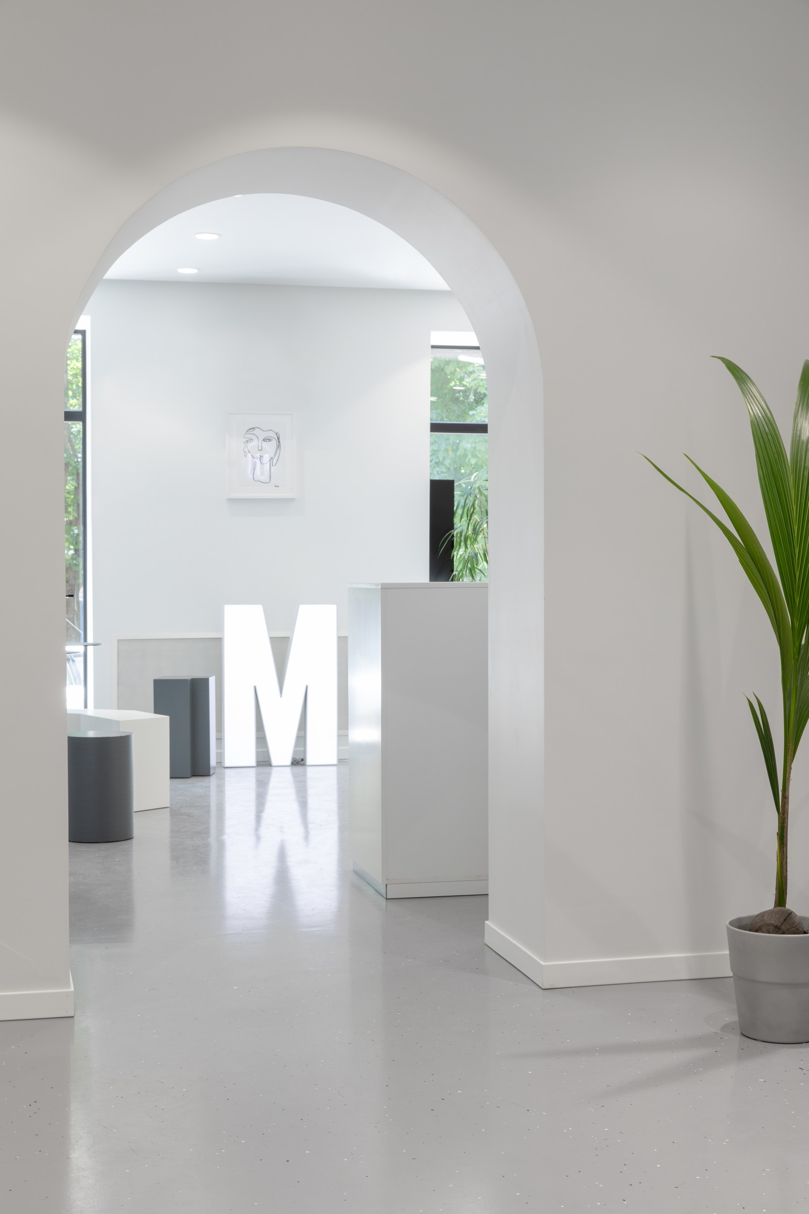 Marnie стрижки и кофе