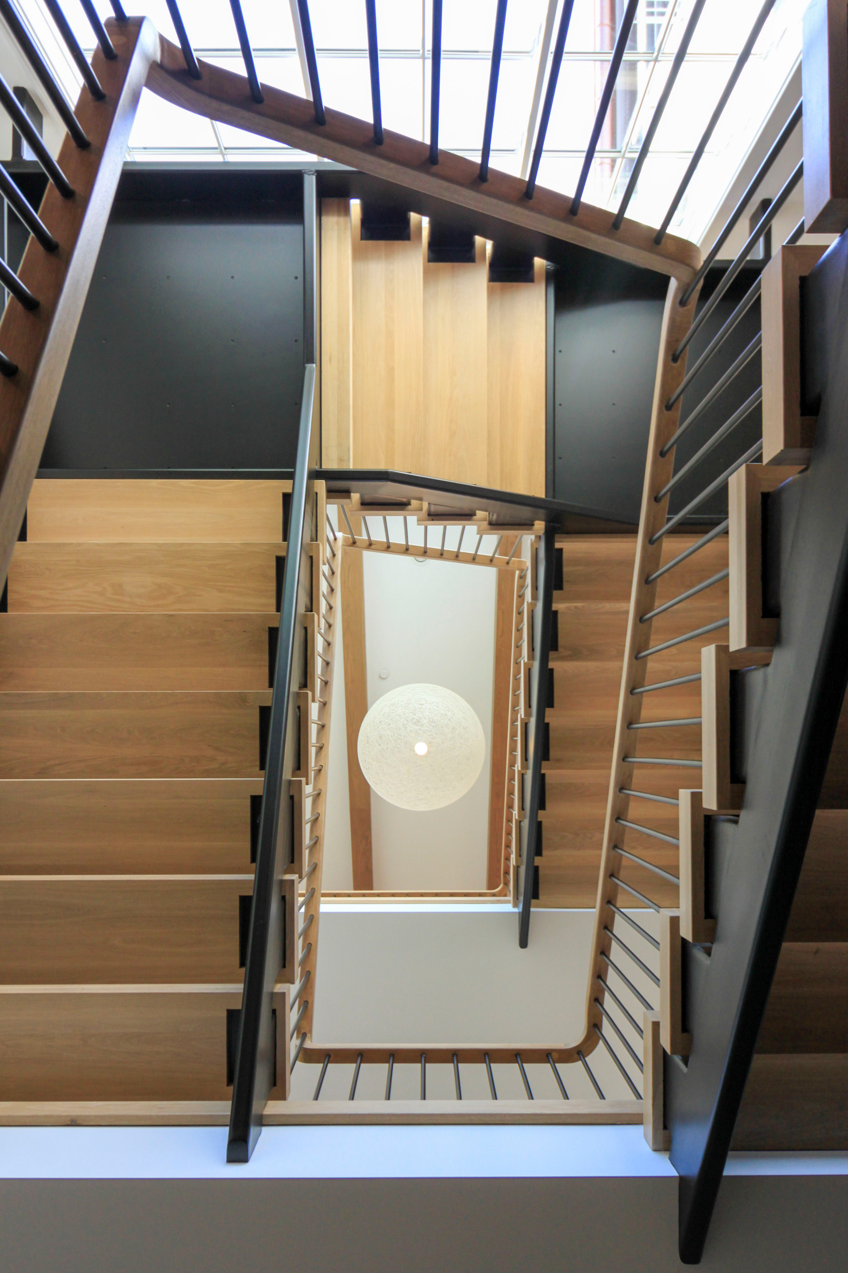 96_Dramatic Cantilevered No-Riser Staircase, Bethesda, MD 20814