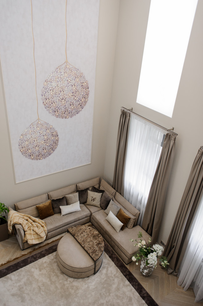 Гостиная со вторым светом